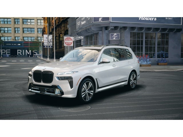 2026 BMW X7 Base