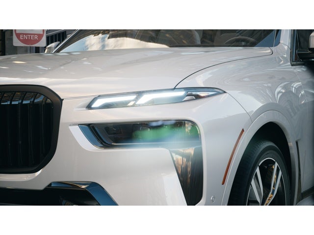 2026 BMW X7 Base