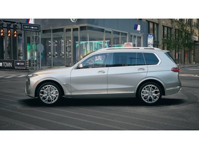2026 BMW X7 Base