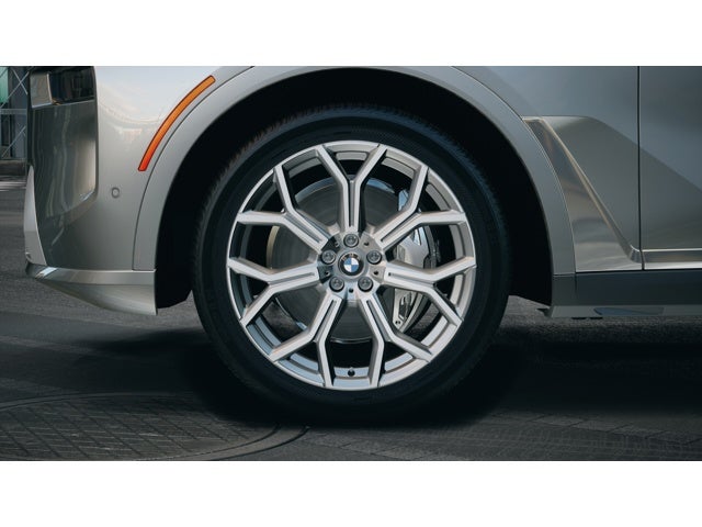 2026 BMW X7 Base