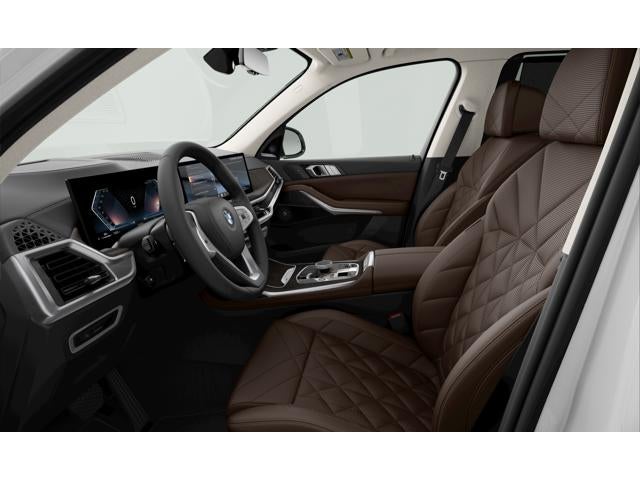 2026 BMW X7 Base