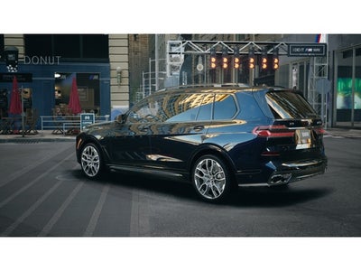 2026 BMW X7 Base