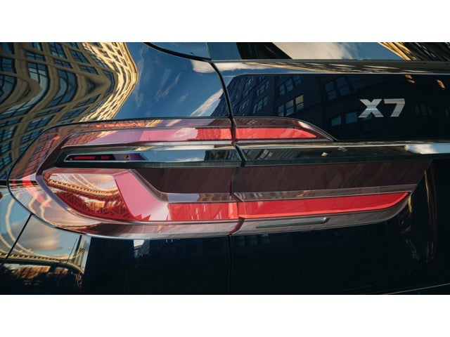 2026 BMW X7 Base
