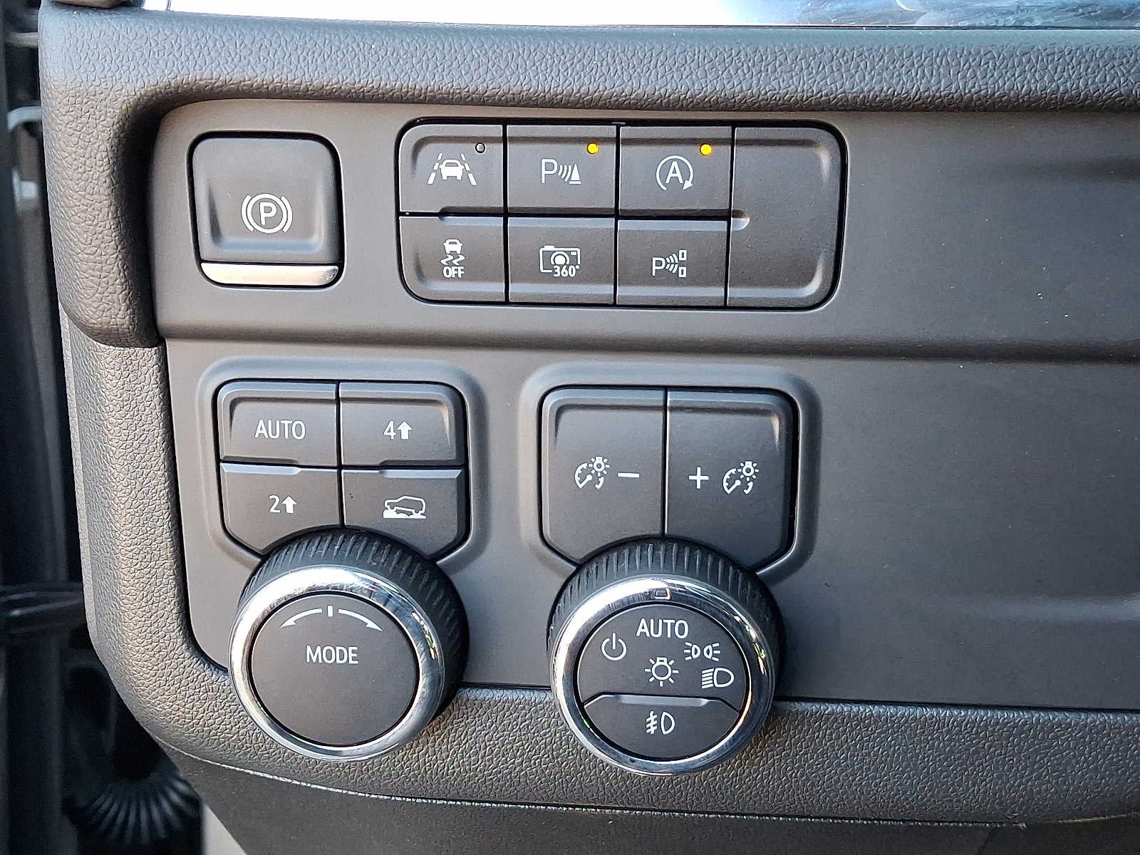 2025 Chevrolet Tahoe 4WD 4dr LT