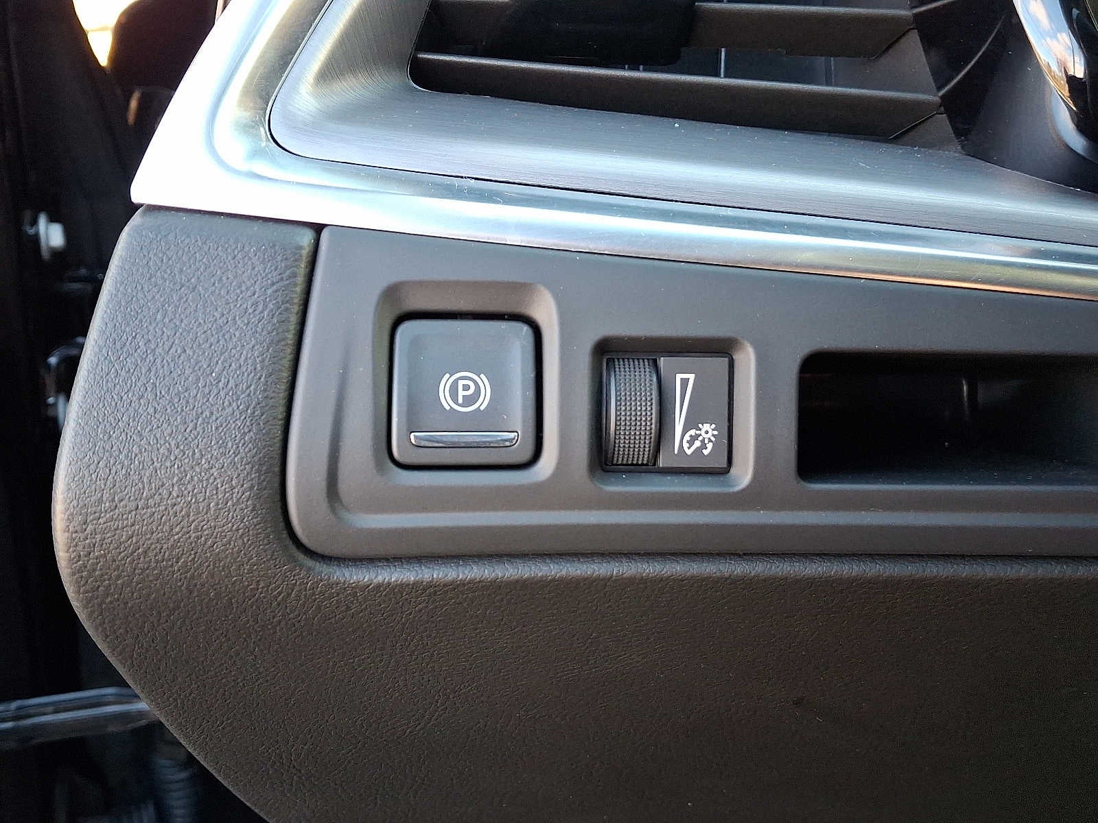 2025 Cadillac XT5 AWD 4dr Luxury