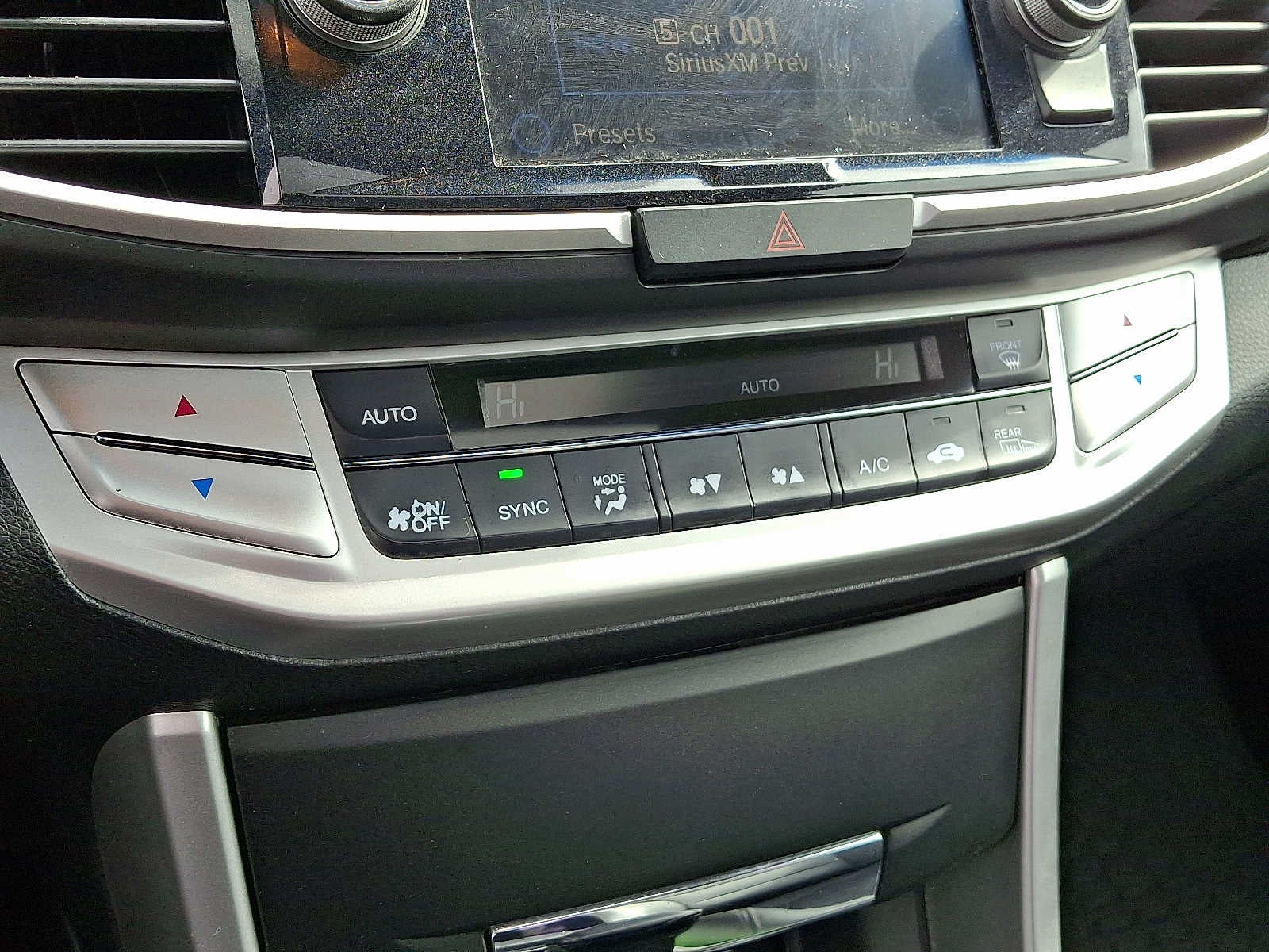 2013 Honda Accord 2dr I4 Auto EX-L