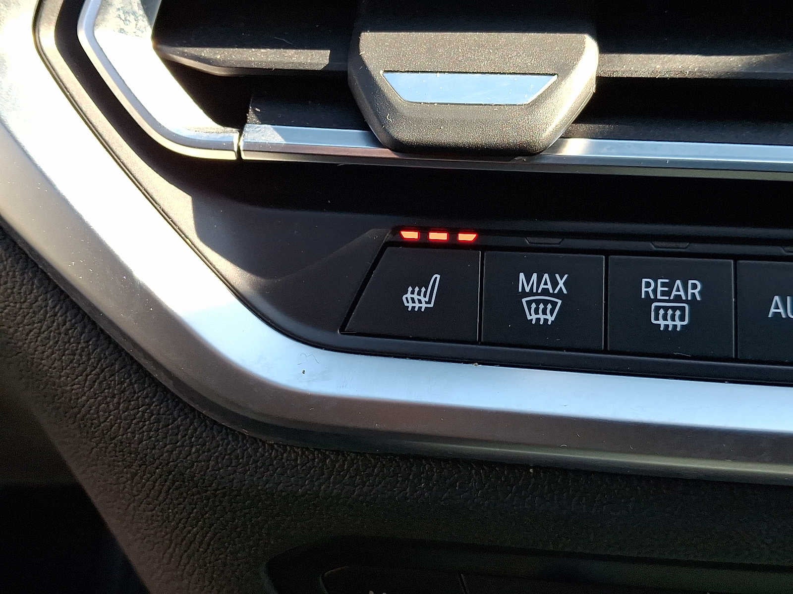 2020 BMW 3 Series 330i xDrive Sedan North America