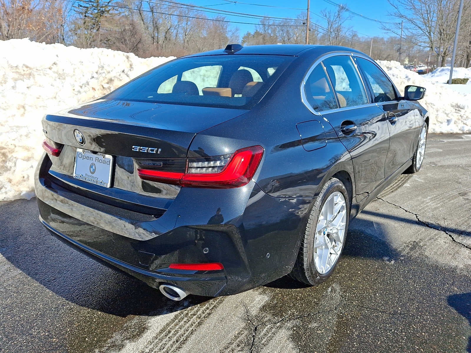 2025 BMW 3 Series 330i xDrive Sedan