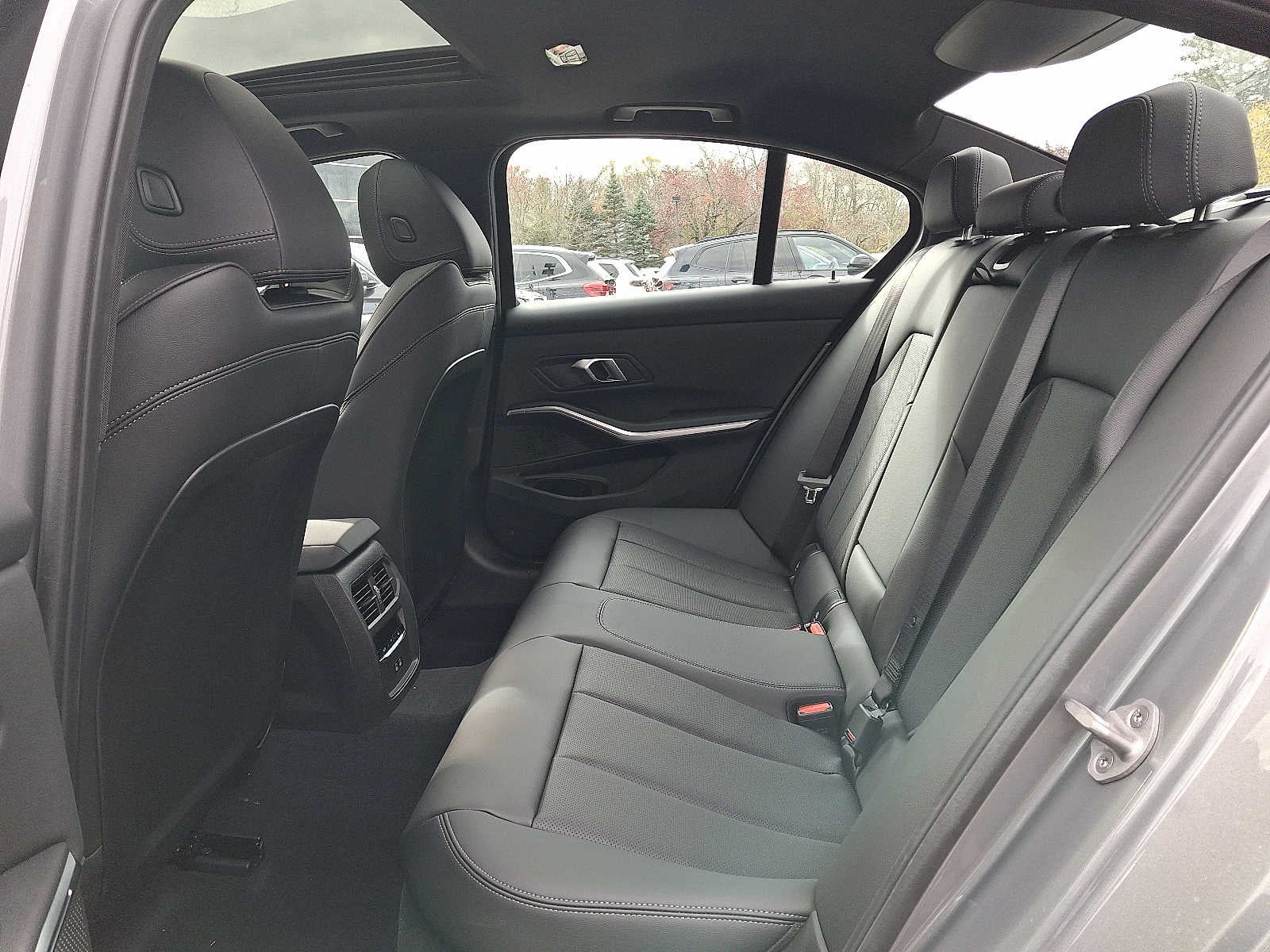 2025 BMW 3 Series 330i xDrive Sedan