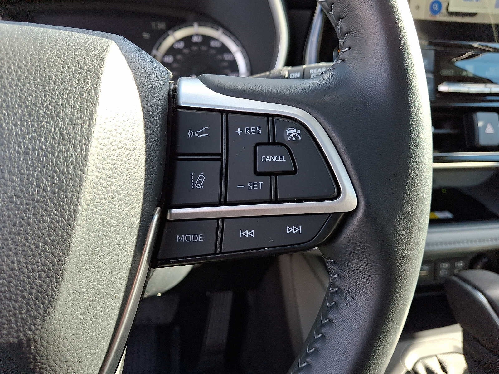 2023 Toyota Highlander XLE AWD