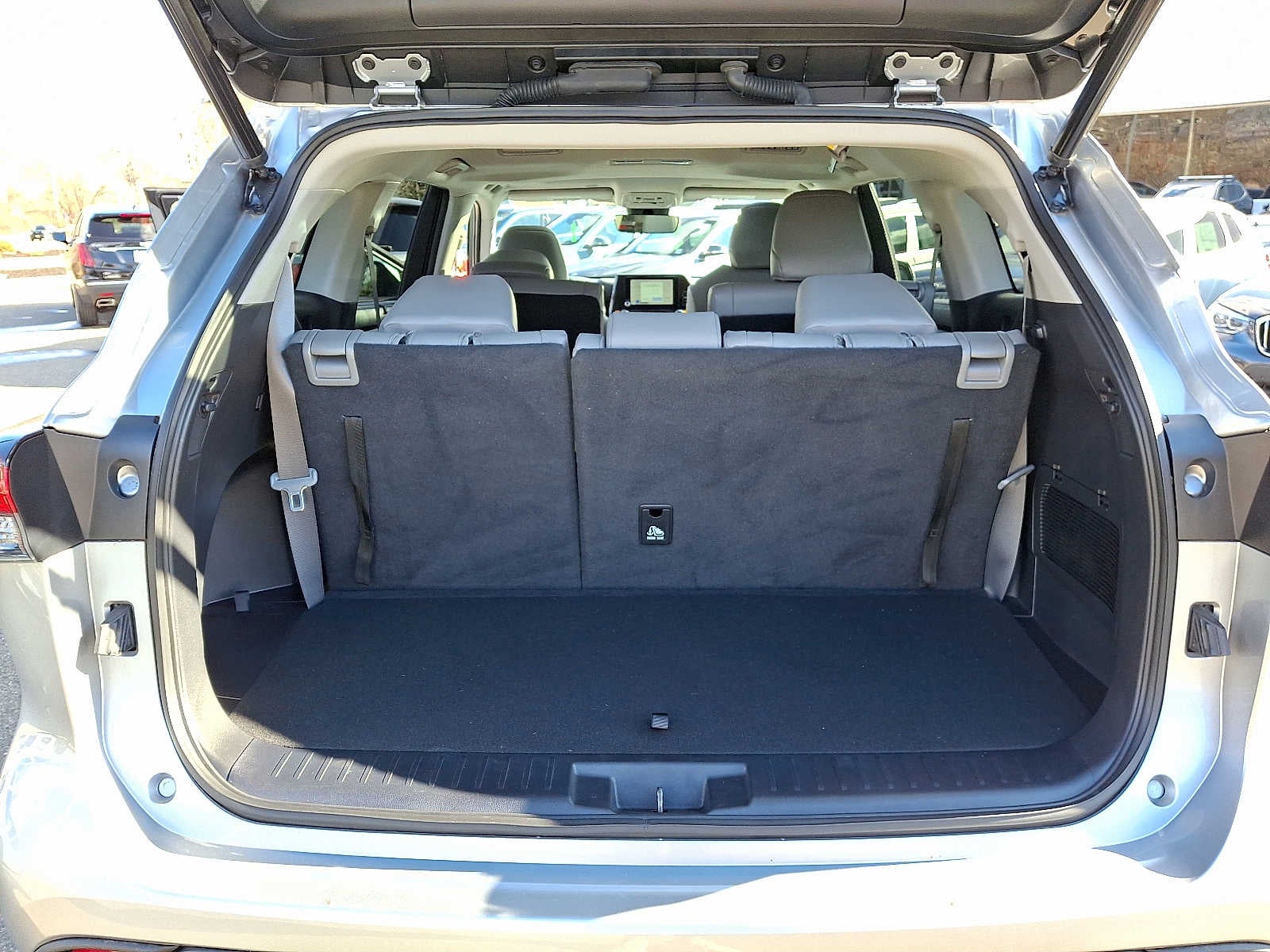 2023 Toyota Highlander XLE AWD