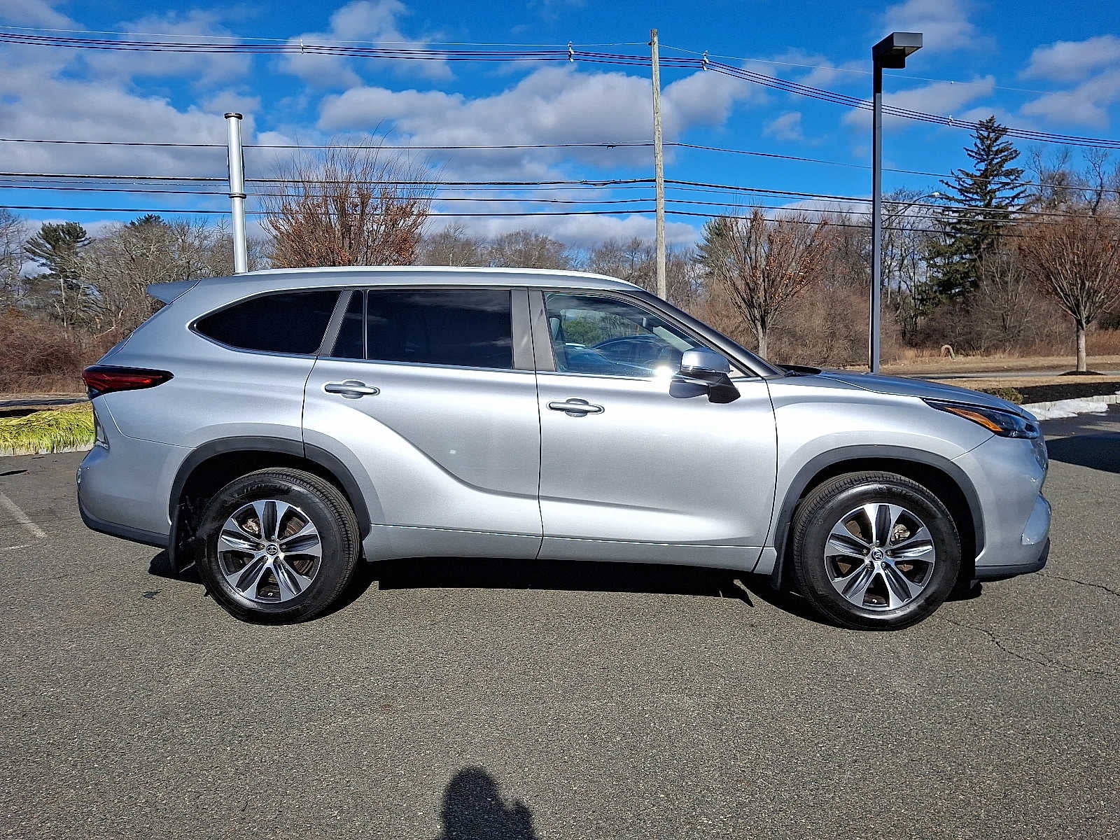 2023 Toyota Highlander XLE AWD