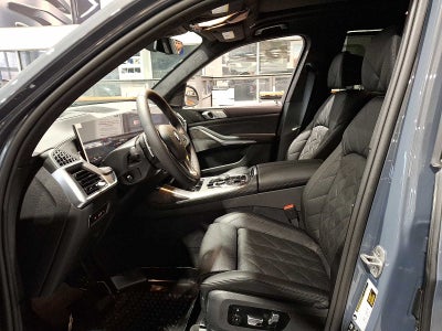 2026 BMW X7 xDrive40i Sports Activity Vehicle