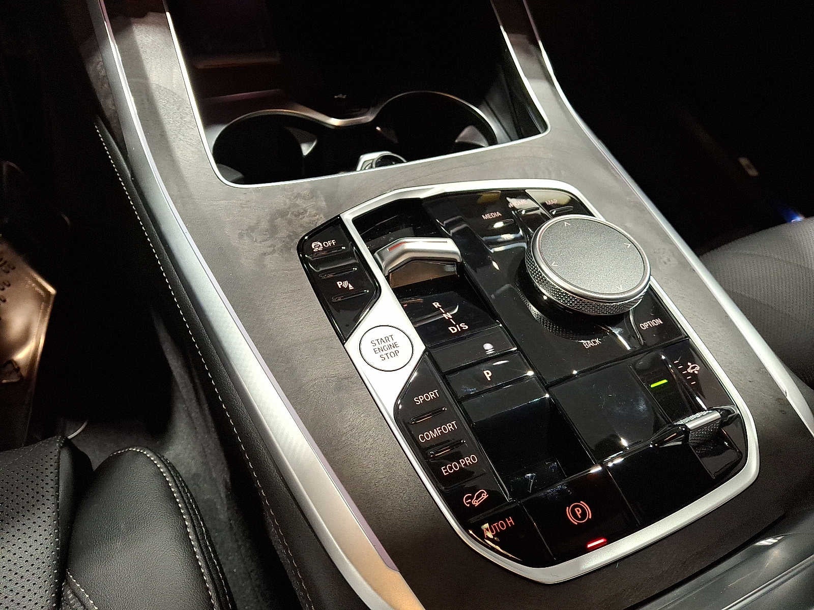 2026 BMW X7 xDrive40i Sports Activity Vehicle