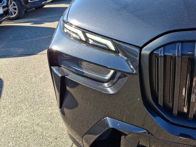 2023 BMW X7 xDrive40i Sports Activity Vehicle