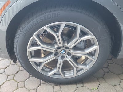 2025 BMW X7 xDrive40i Sports Activity Vehicle