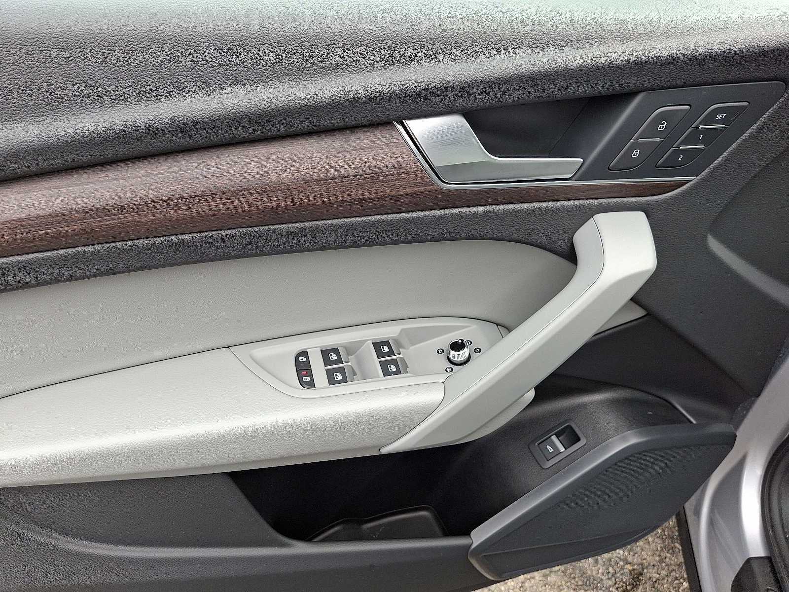 2024 Audi Q5 S line Premium 45 TFSI quattro