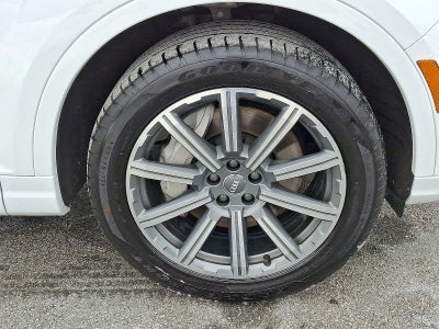 2019 Audi Q7 Premium Plus 45 TFSI quattro