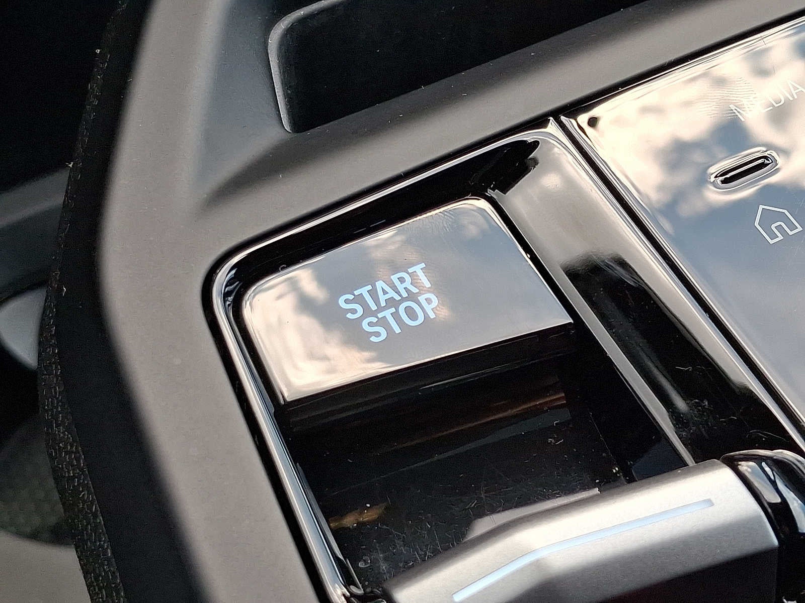 2025 BMW iX xDrive50 Sports Activity Vehicle