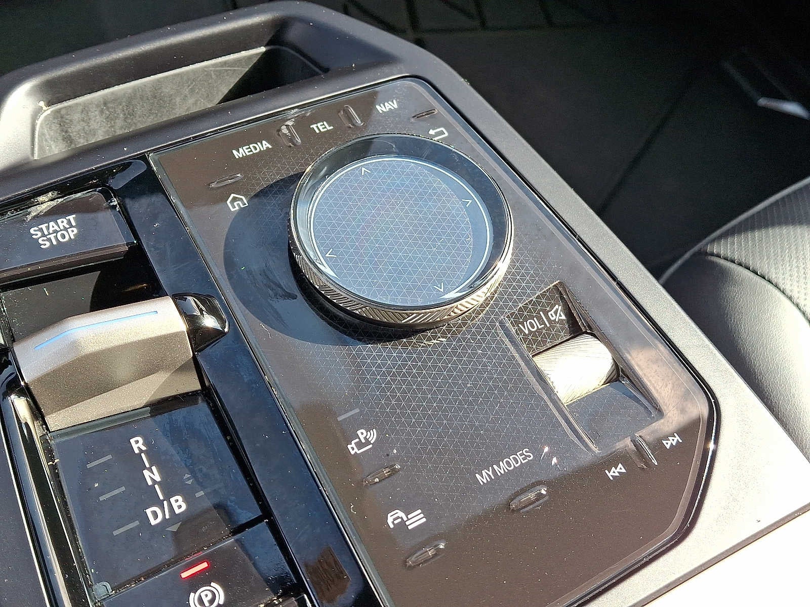 2024 BMW iX xDrive50 Sports Activity Vehicle