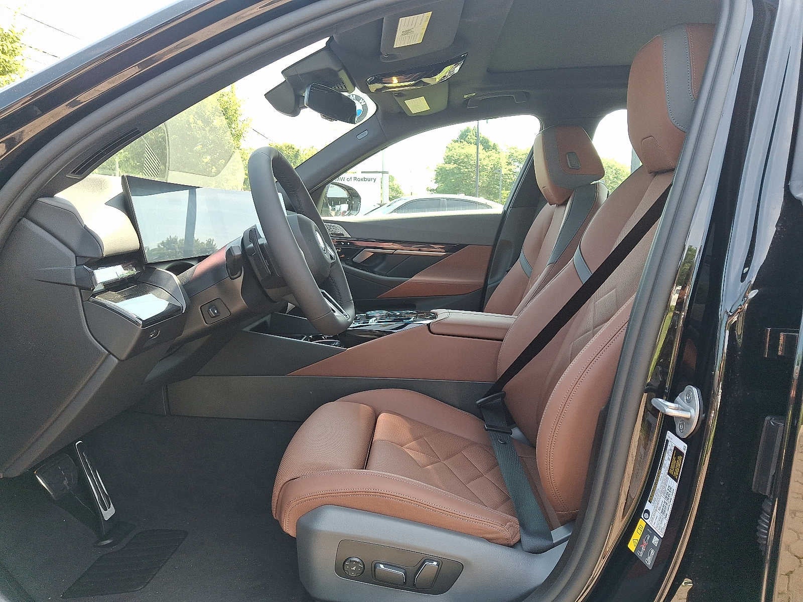 2026 BMW 5 Series 550e xDrive Sedan