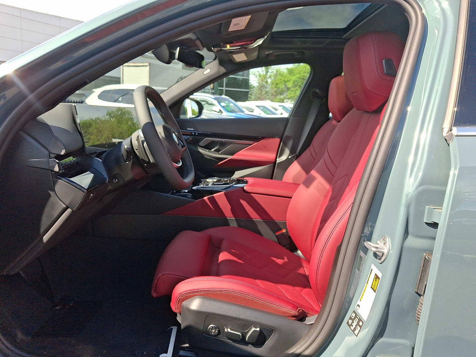 2025 BMW 5 Series 530i xDrive Sedan