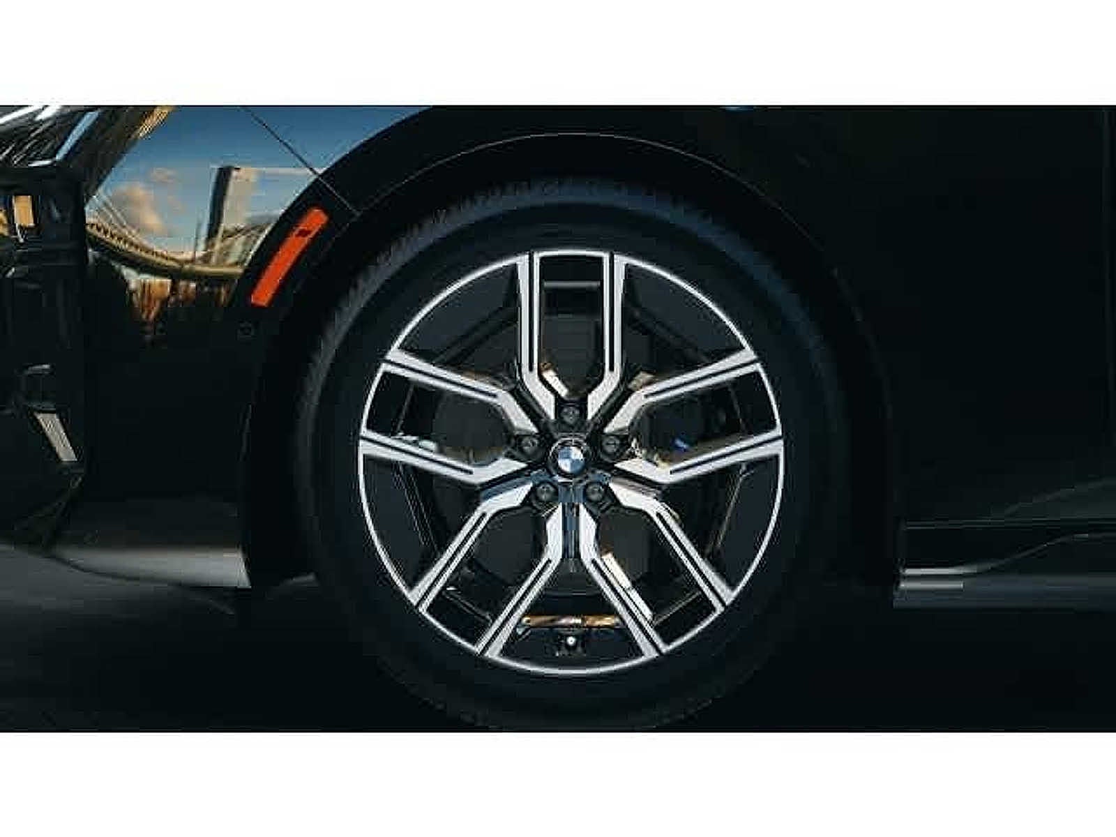 2025 BMW i7 xDrive60 Sedan